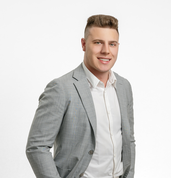 Portrait of Tyler Gilley, REALTOR®.